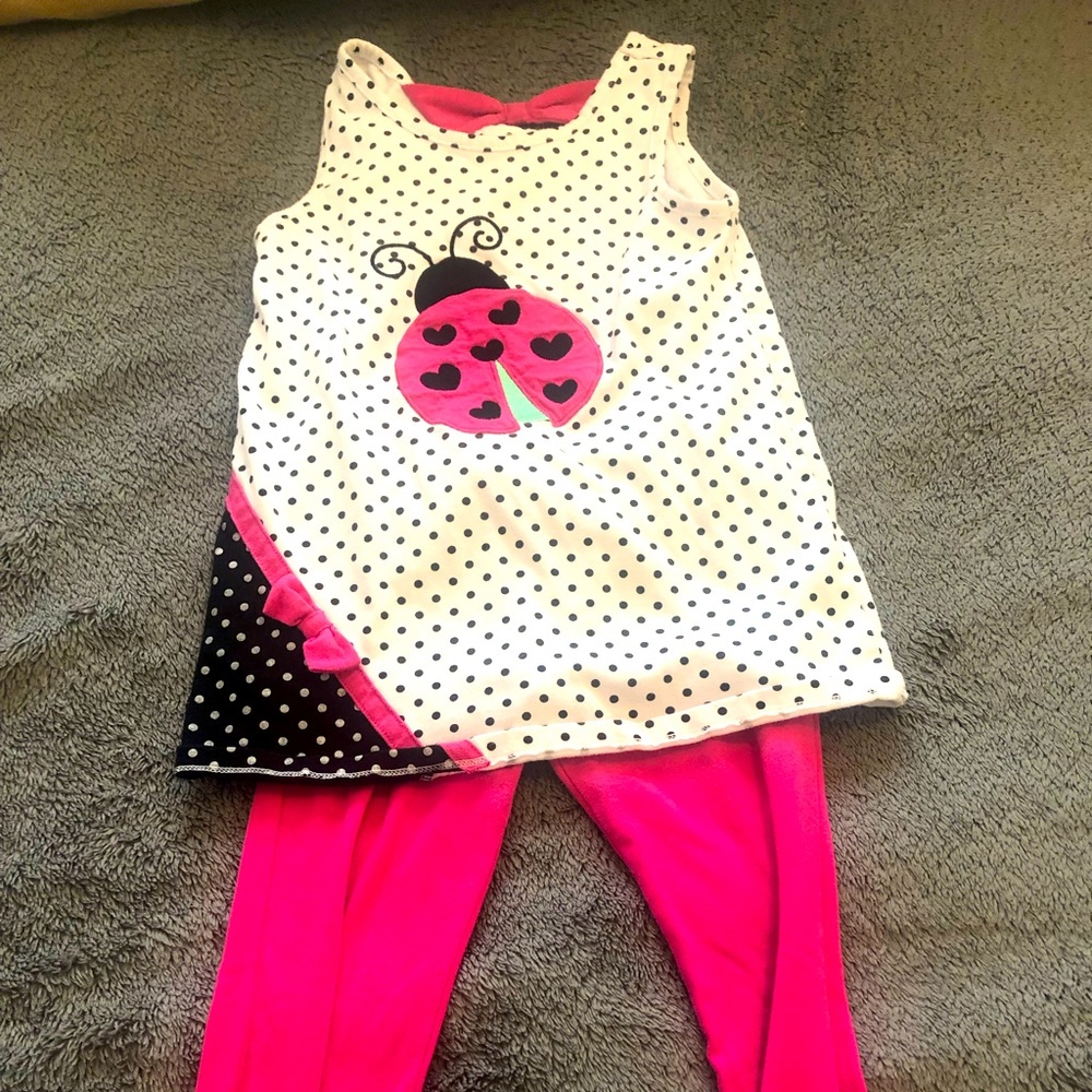 6/6X ladybug outfit with adorable bow in the back